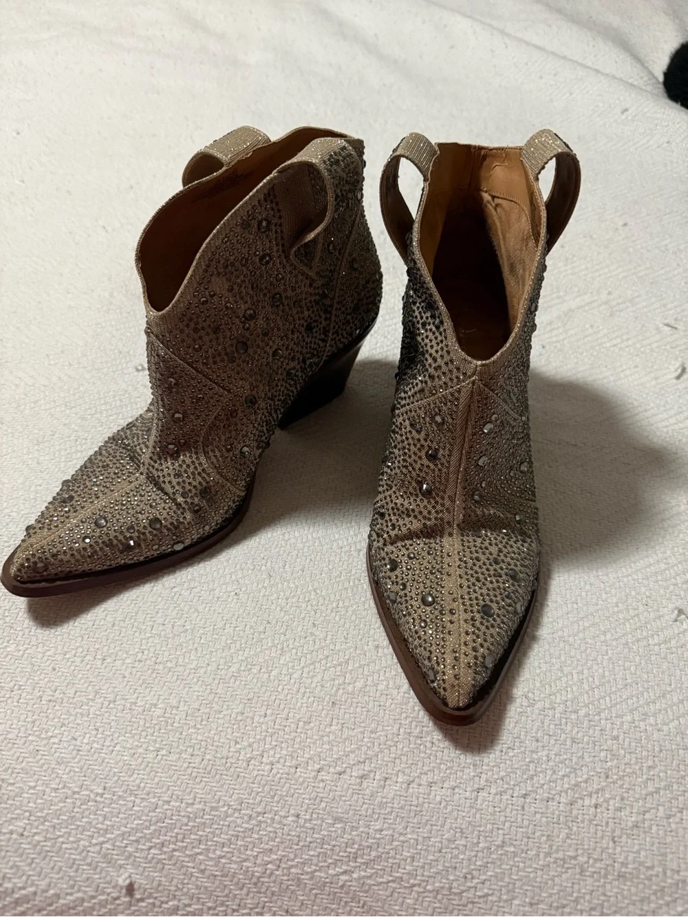 Jessica Simpson tan western